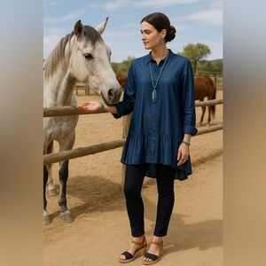 Joe  Fresh denim button down shirt w/ruffled hem and round collar. 💙